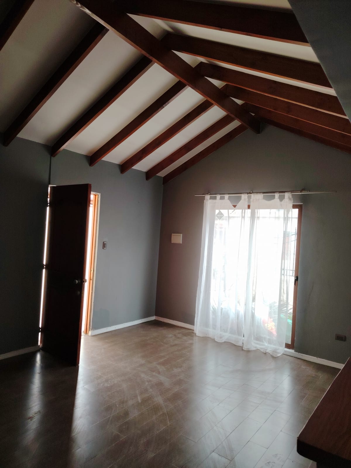EXCELENTE CASA EN CONDOMINIO CERRADO-SECTOR PUNTA NEGRA