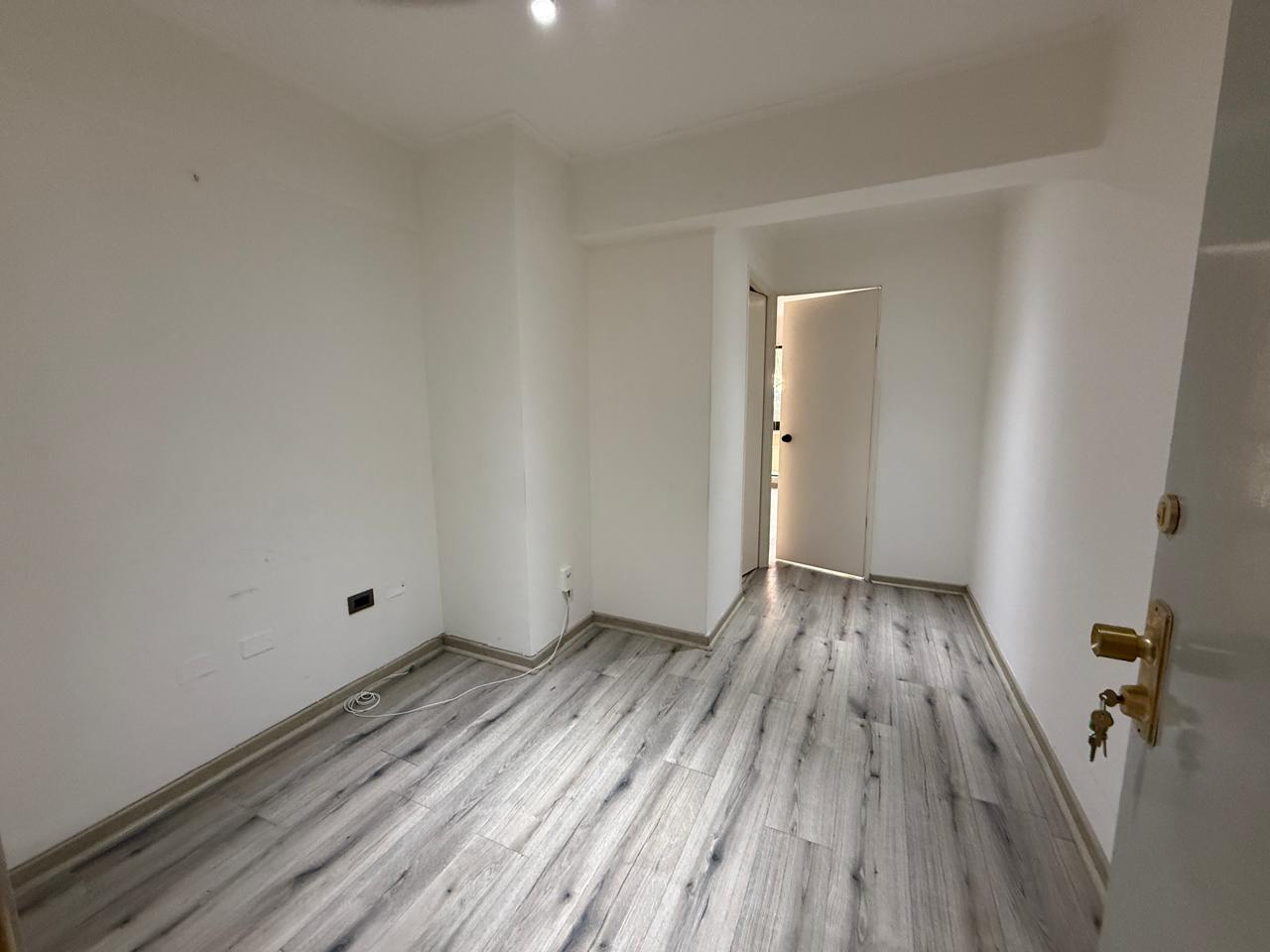 EXCELENTE OFICINA REMODELADA_EDIF. VALLE COPIAPO_219