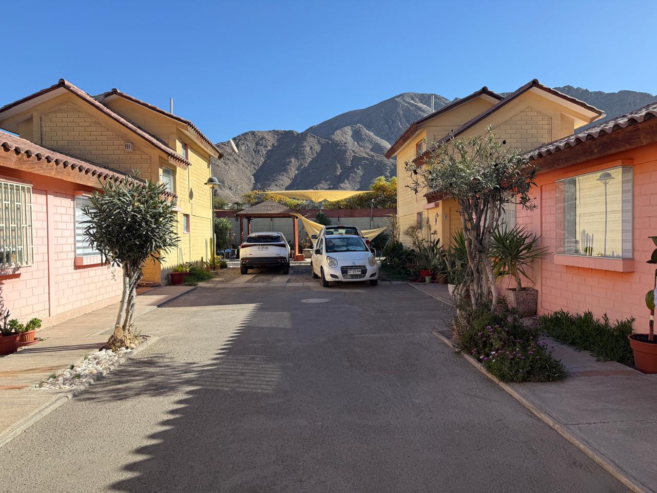 OPORTUNIDAD CASA - CONDOMINIO DON ANTONIO