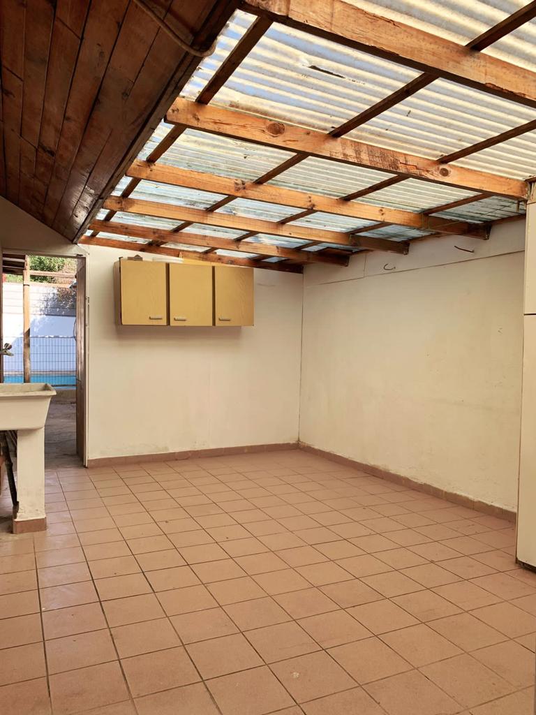 GRAN PROPIEDAD PSJE . LOS OLIVOS A PASOS DEL JUMBITO.- 