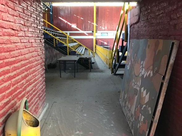 VENTA OPORTUNIDAD - GIMNASIO TIERRA AMARILLA.- 