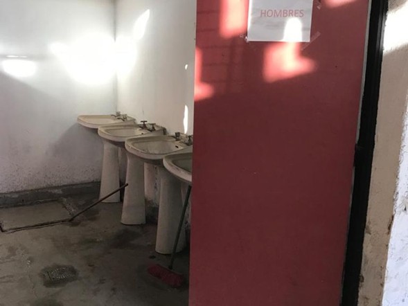 VENTA OPORTUNIDAD - GIMNASIO TIERRA AMARILLA.- 