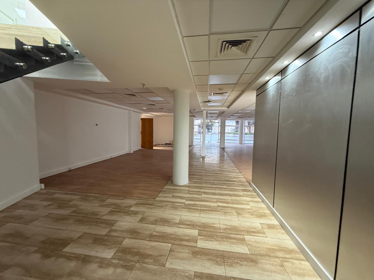 EXCELENTE LOCAL COMERCIAL EX- BANCO - PLENO CENTRO DE COPIAPO.- 