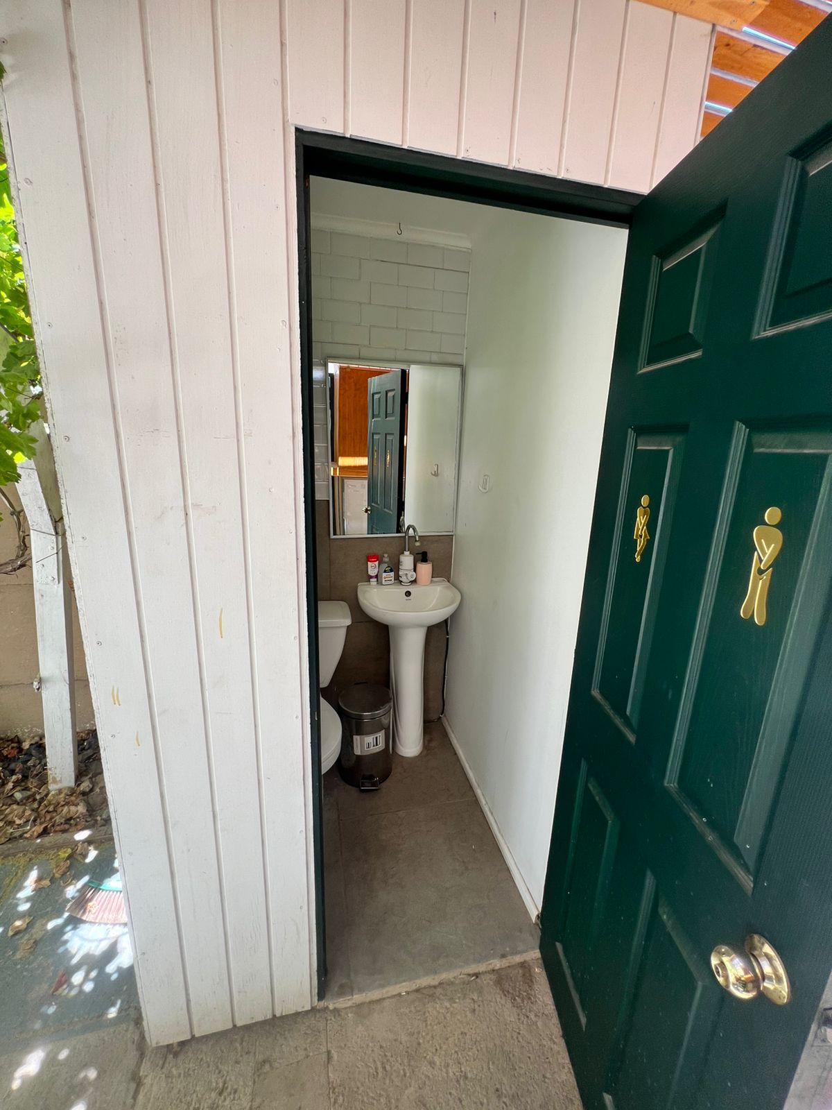 GRAN CASA SECTOR RESIDENCIAL - CALLE SAN ROMAN.-