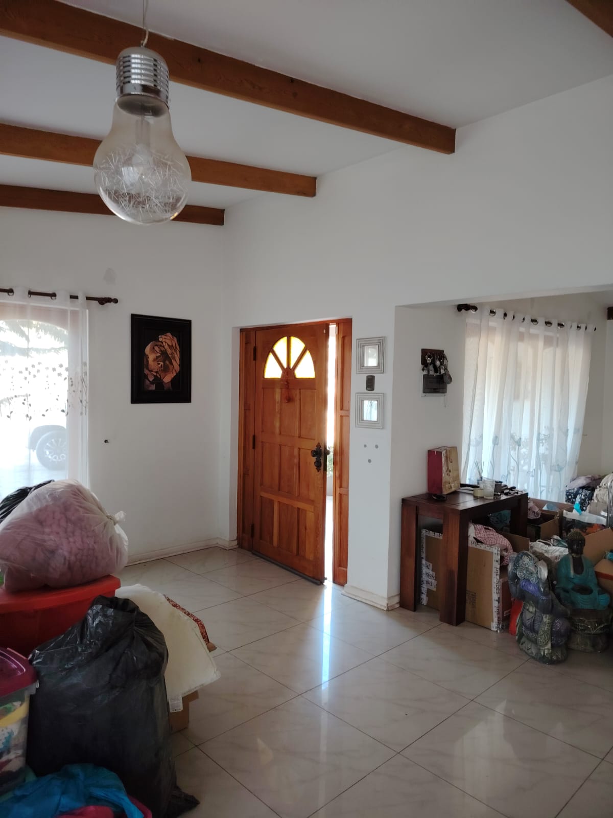 ARRIENDO CASA AV.LOS CARRERA-PRINCIPALMENTE EMPRESAS