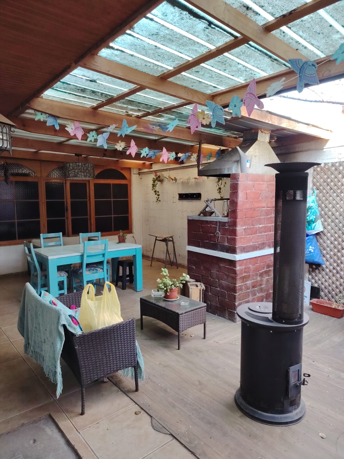 ARRIENDO CASA AV.LOS CARRERA-PRINCIPALMENTE EMPRESAS