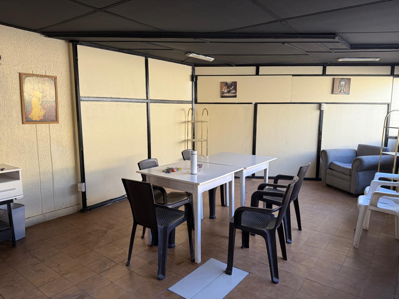 SOLO EMPRESAS - GRAN HOSTAL - AV. CIRCUNVALACION.-