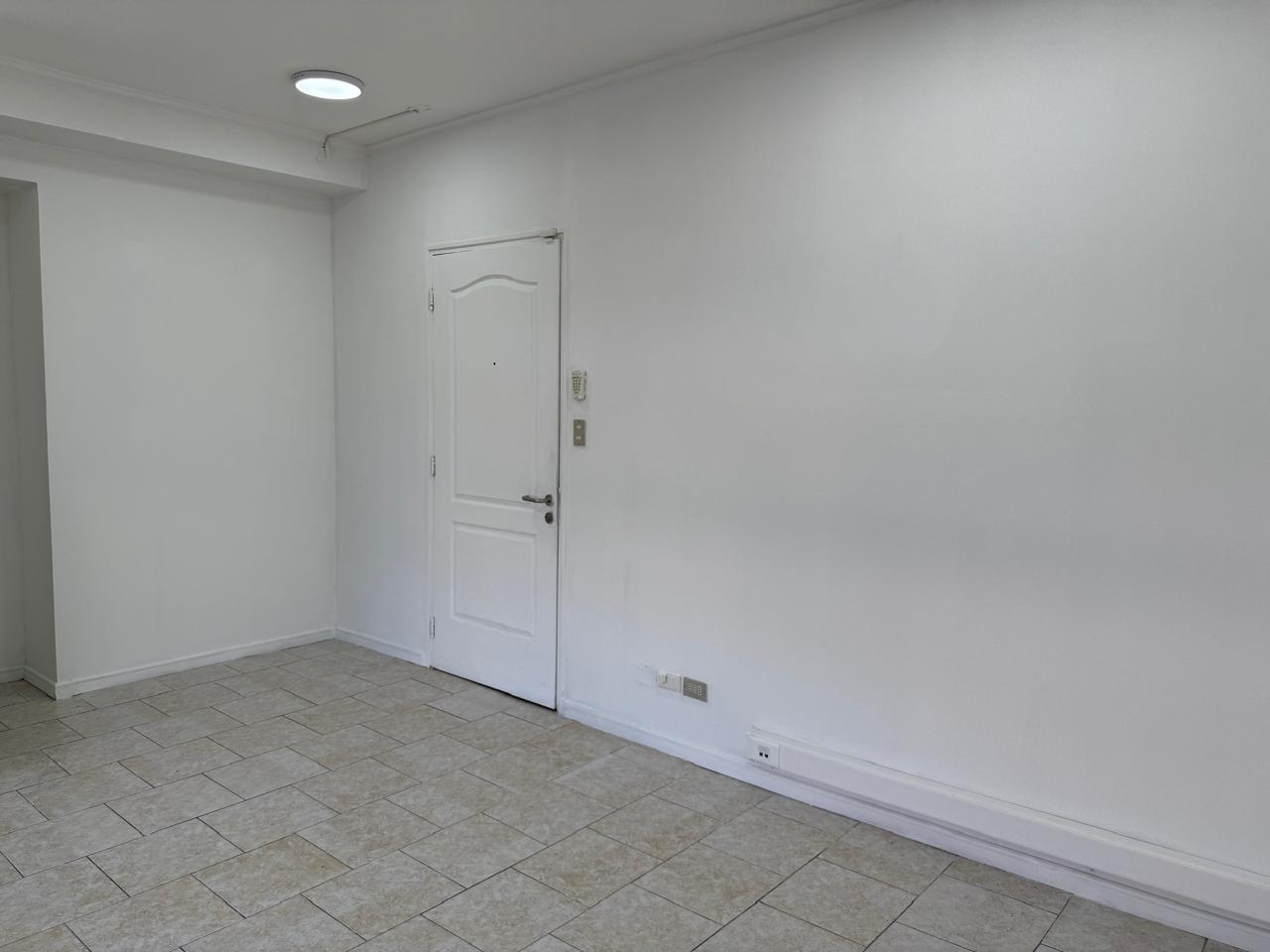 EDIFICIO DONA ISIDORA - OFICINA 2 PISO.-