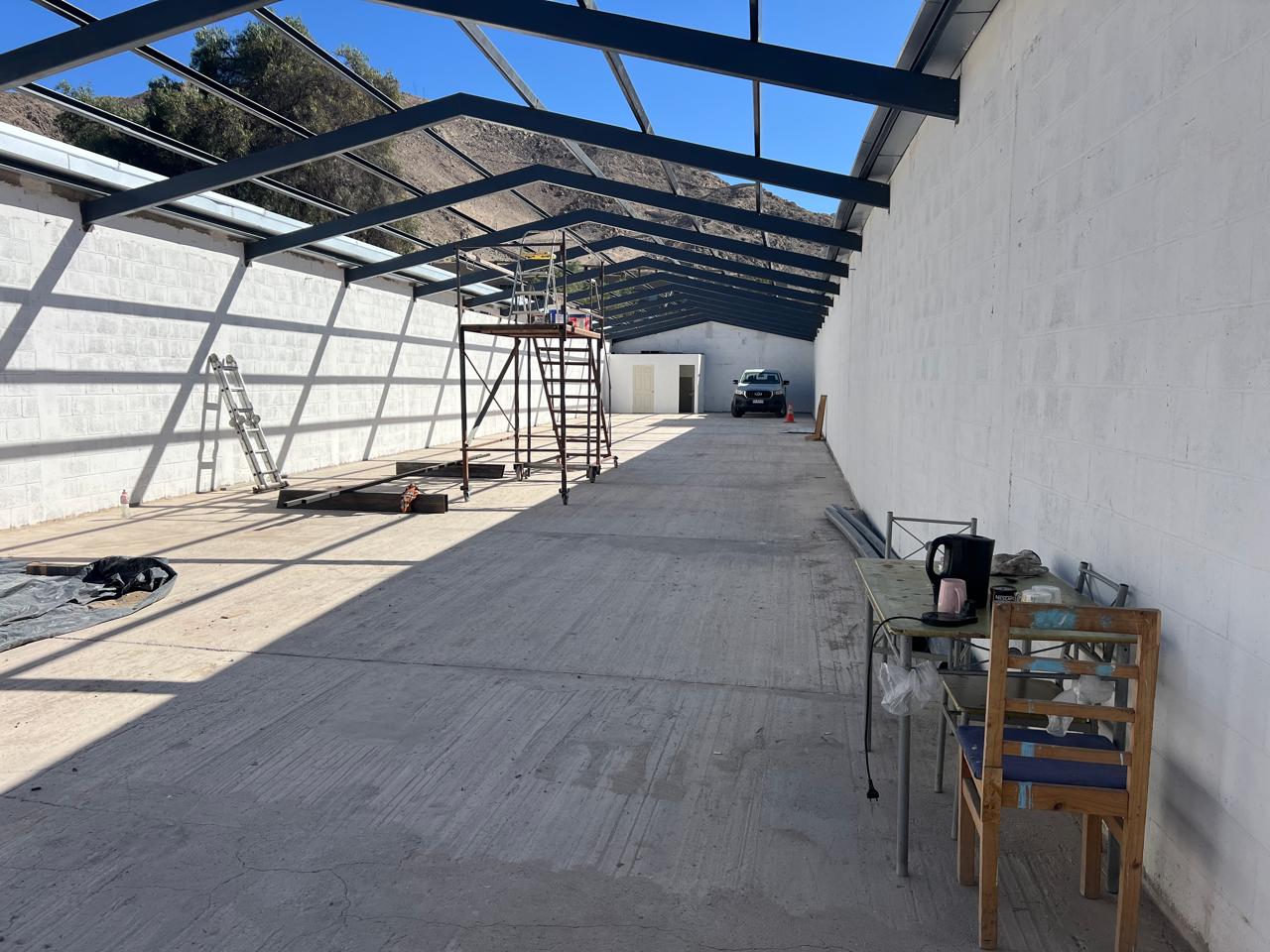 OFICINA MAS GALPONES - CALLE YERBAS BUENAS