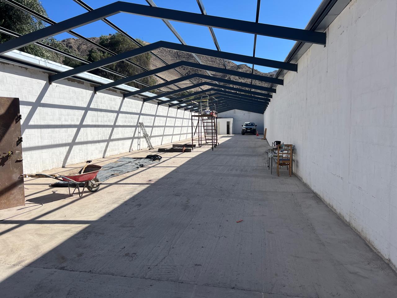 OFICINA MAS GALPONES - CALLE YERBAS BUENAS